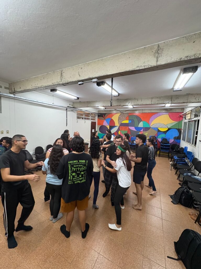 A Integração entre Graduação e Pós-Graduação Enriquece a Formação Acadêmica